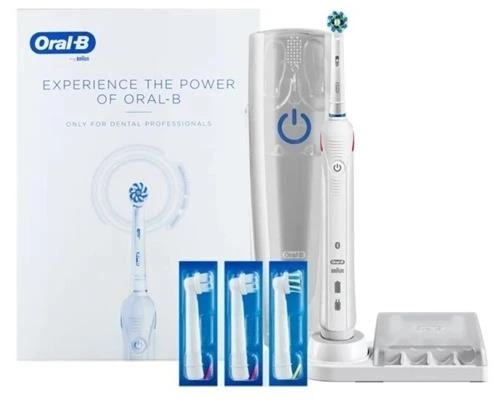 Электрическая зубная щетка Oral-B Smart 4 4000 (футляр, 4 насадки)